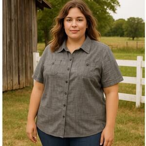 2/$30 Maggie Barnes Chambray Button-Up Top 14/16 Women Plus Gray Shirt